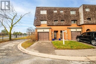 Building Photo - 25 Briar Path