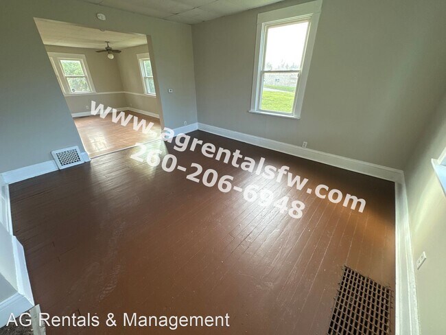 Building Photo - 3 br, 1 bath House - 2416 Maumee Ave