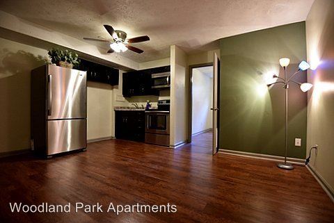 Primary Photo - 184 Old Park Ave