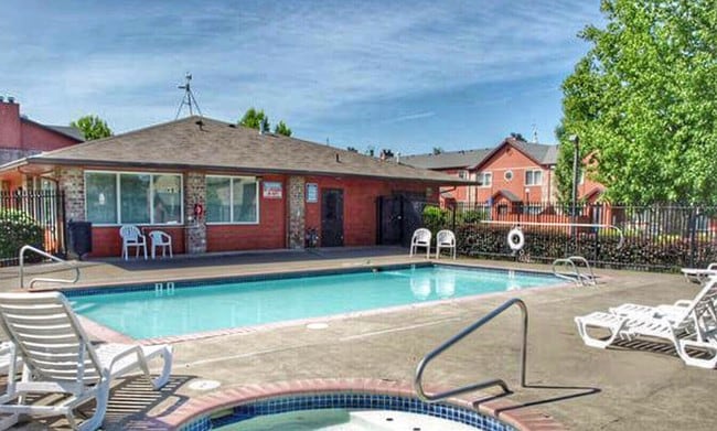 Foto del edificio - Fairview Oaks Woods