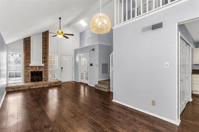 Foto del edificio - 3038 Harbinger Ln
