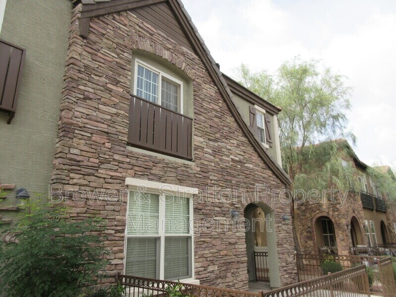2741 S Equestrian Dr Unit 103, Gilbert, AZ 85295 Condo for Rent in