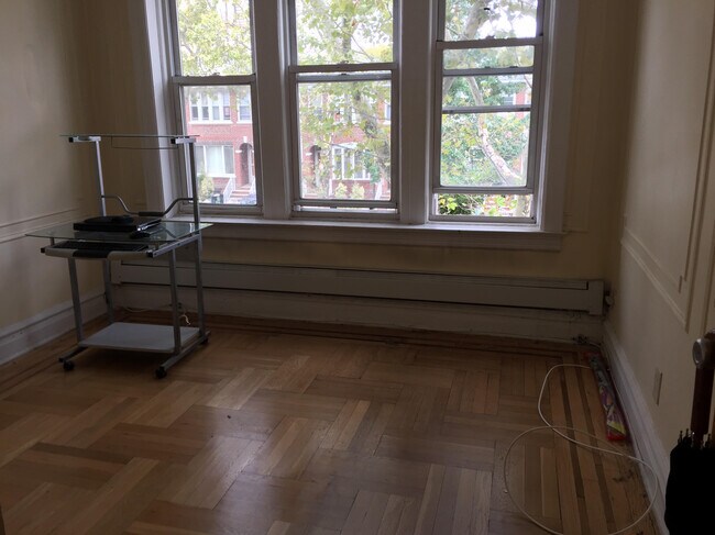 Building Photo - 2118 Bay Ridge Pky