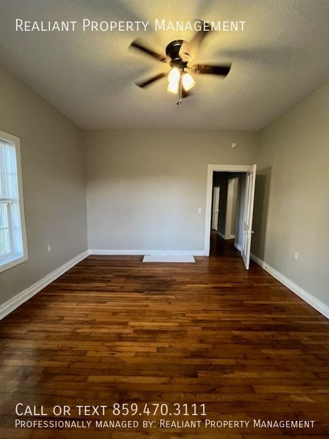 Building Photo - 505 Broadway-