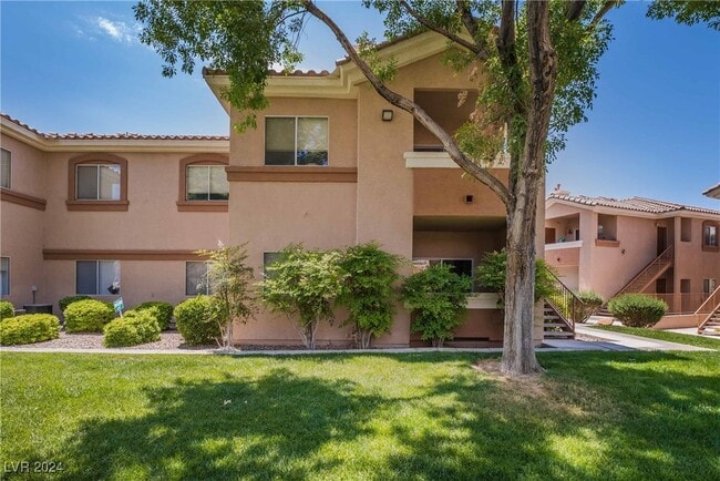 Building Photo - 1050 E Cactus Ave