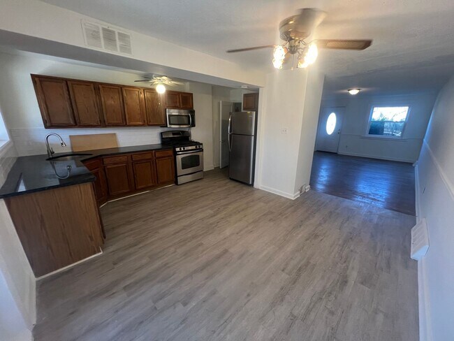 Building Photo - Beautiful 3 Bedroom, 1 Bath in Folcroft