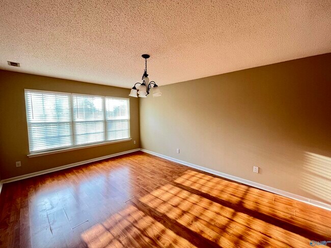 Foto del edificio - 143 Bremerton Dr SW