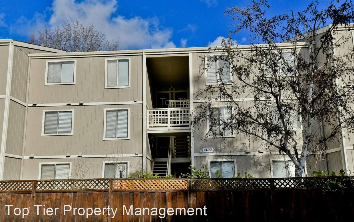 Foto principal - 2 br, 1 bath House - 2709 Oak Road #F