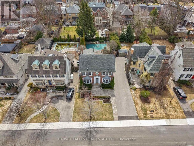 Building Photo - 111 Strathallan Blvd