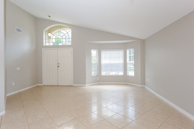 Building Photo - 402 Sangria Dr