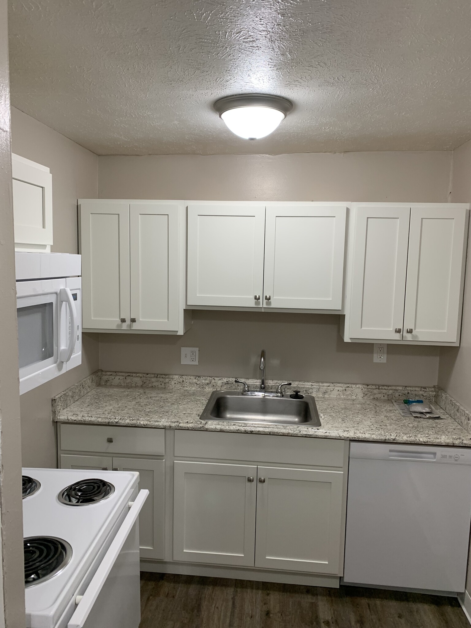 Queensdale Apartments – photo 4