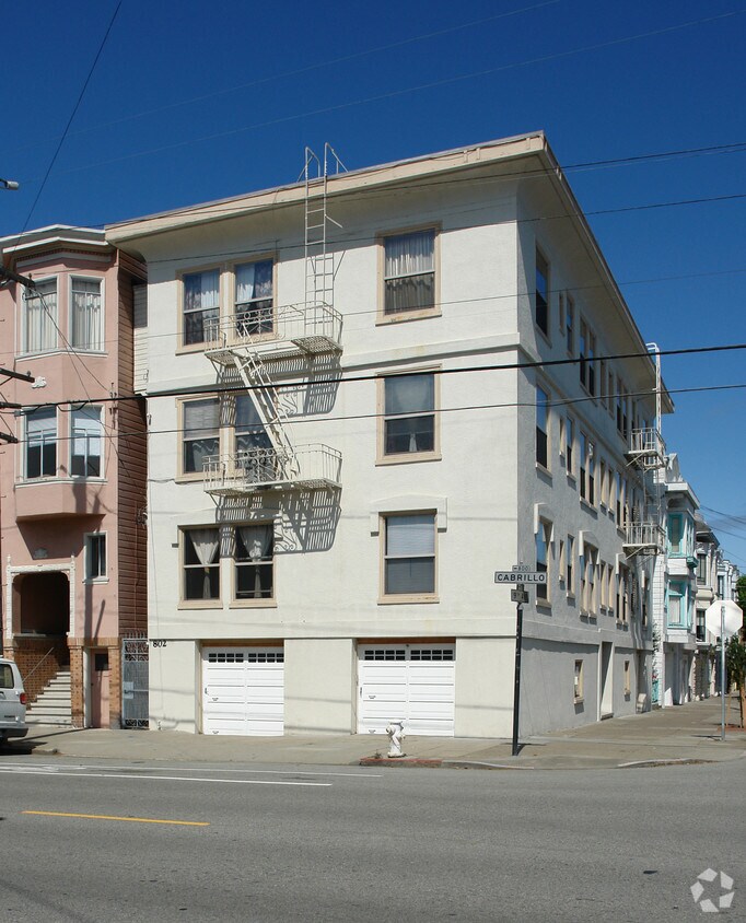 Building Photo - 695 9th Ave