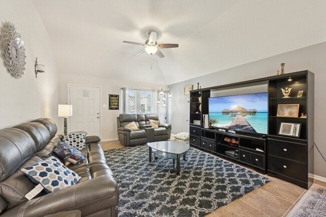 Foto del edificio - 2222 Mountain Quail Wy