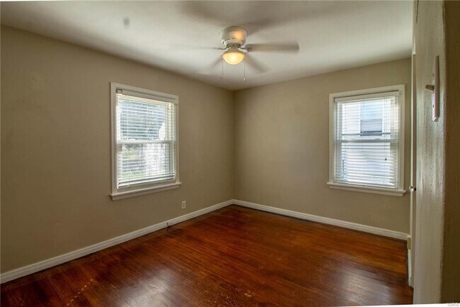 Foto del edificio - Adorable 2 bedroom home in Overland