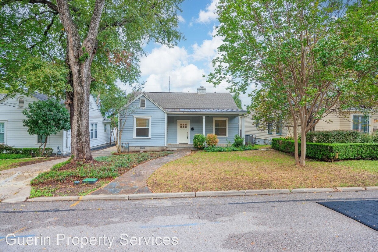 Primary Photo - 3 br, 3 bath House - 1612 Wethersfield Rd.