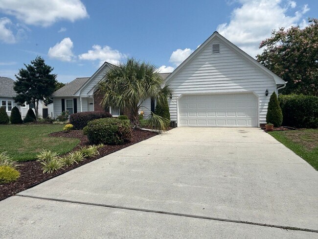 Building Photo - 3 Bed 2 Bath Single Family Home w/ Fully Fenced Backyard and Garage!
