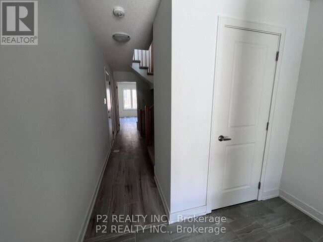 Photo du bâtiment - 45 Red Maple Ln