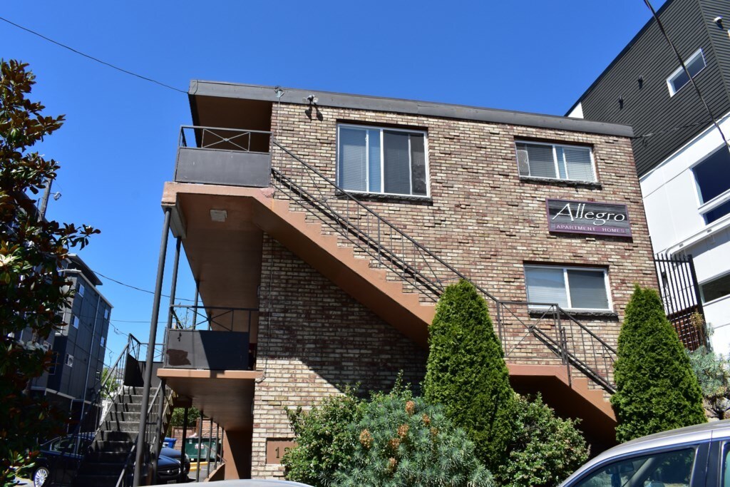 Primary Photo - 1212 E Howell St