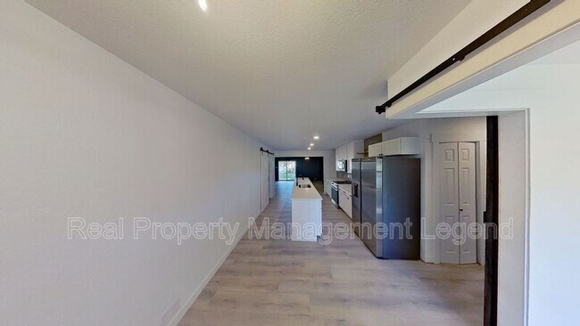 Foto del edificio - 1811 N Crockett St