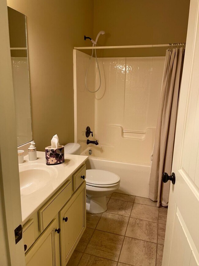 Foto del edificio - 352 Lightness Dr