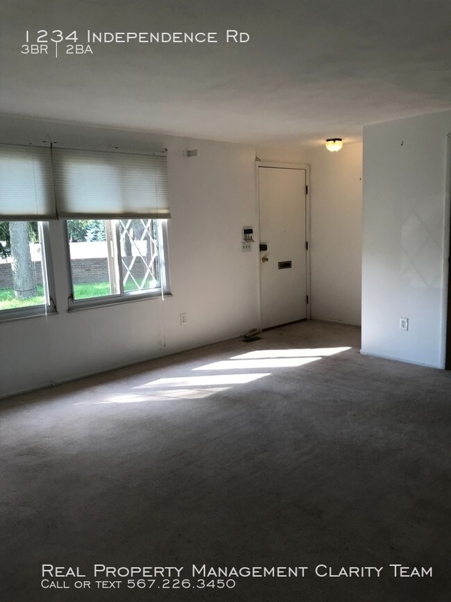 Foto del edificio - 3 Bed/1.5 Bath Inverness Village Home
