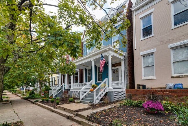 Foto del edificio - 2721 W Grace St