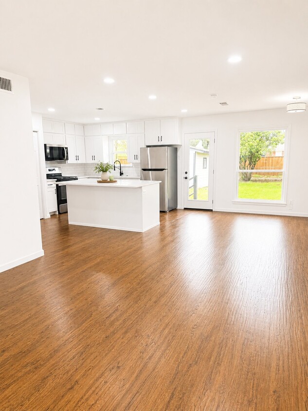 Photo - 11215 Ulloa Ln (Dallas, TX)