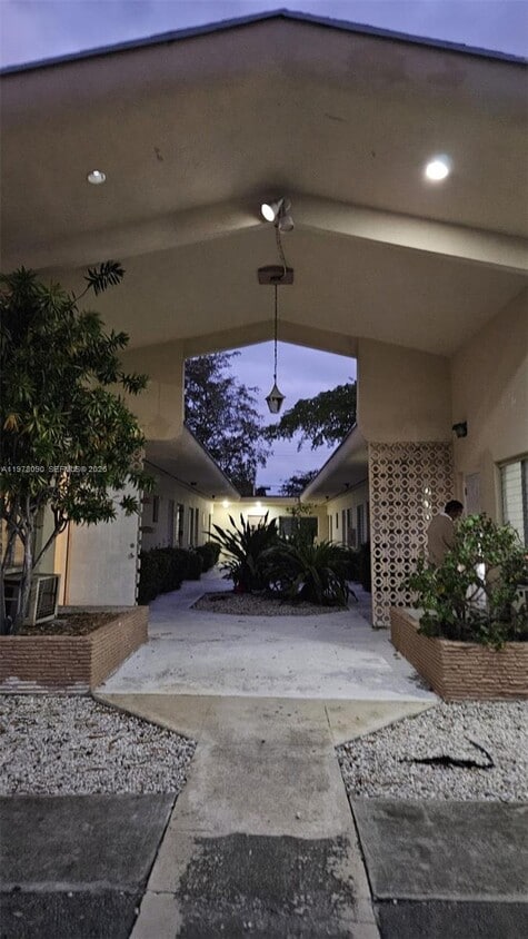 Foto del edificio - 1270 NE 139th St