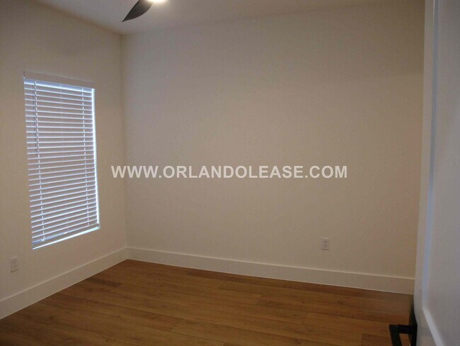 Foto del edificio - Beautiful 3/3.5 Townhome in the SODO area of Orlando