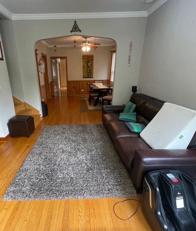 Foto del edificio - 3931 N Claremont Ave