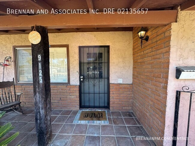 Building Photo - 9125 Heatherdale St