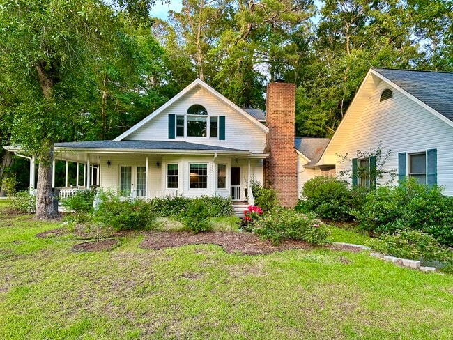 Building Photo - 610 Holden Beach Rd SW