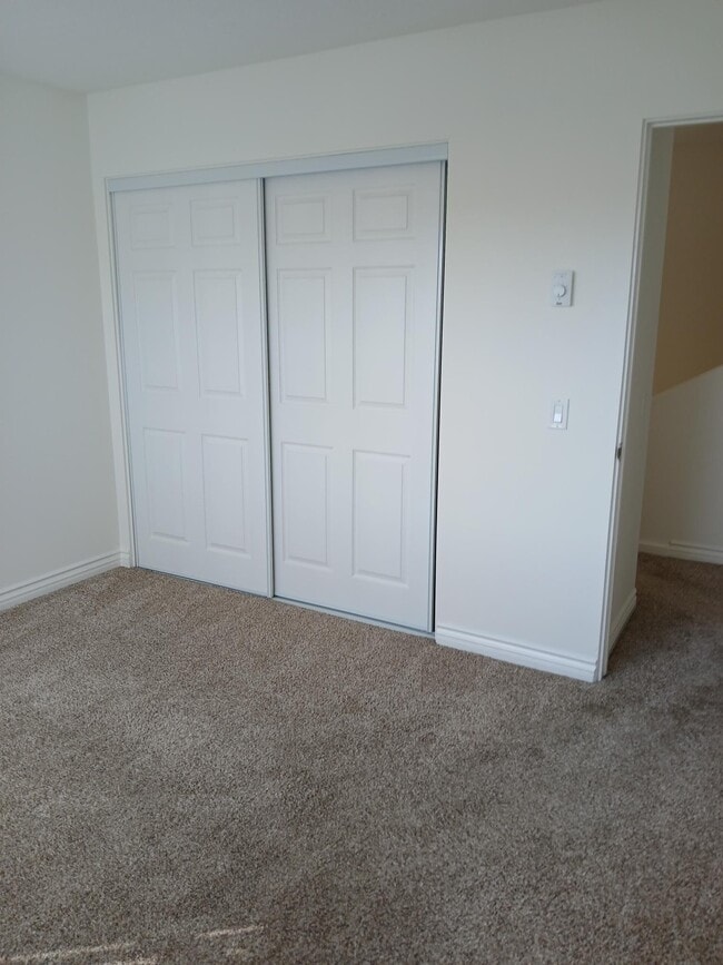 Building Photo - 781 Amigos Way