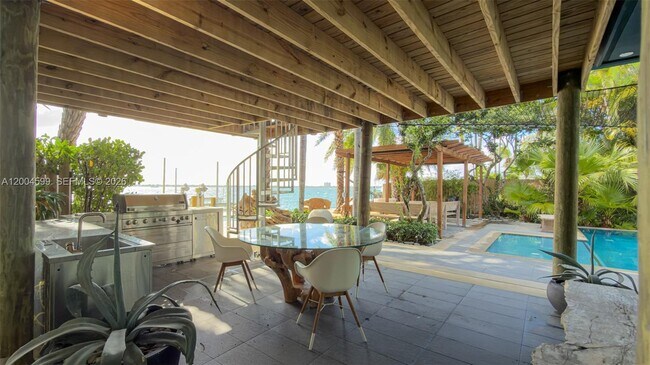 Foto del edificio - 7528 Buccaneer Ave