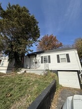 Building Photo - 3718 Charloe Ct