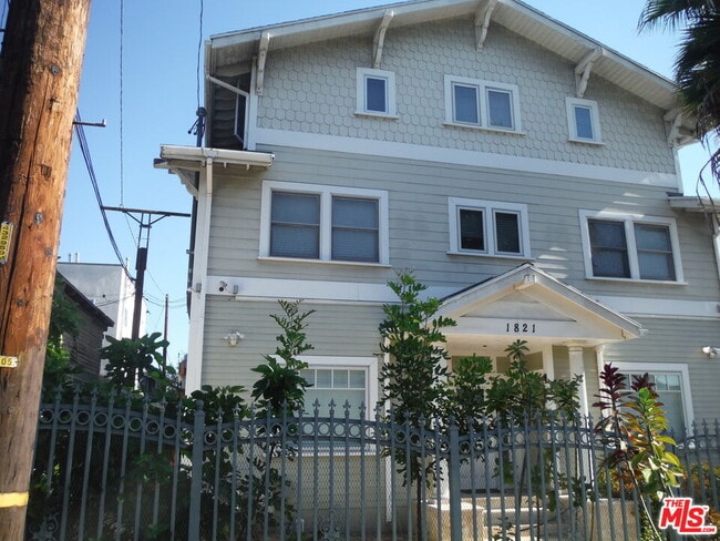 Building Photo - 1821 W 12th Pl