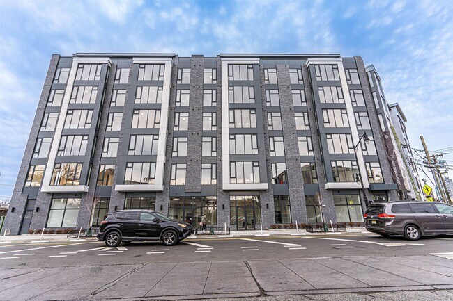 Foto del edificio - 338 Newark Ave