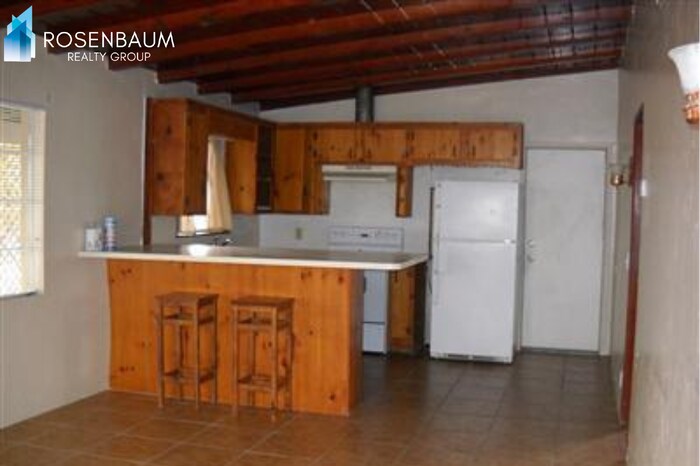 Foto del edificio - Charming & Spacious Single-Level Home in Central Tucson