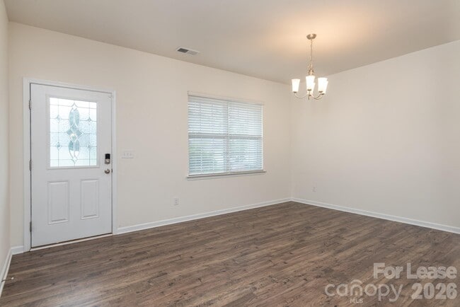 Foto del edificio - 180 King William Dr