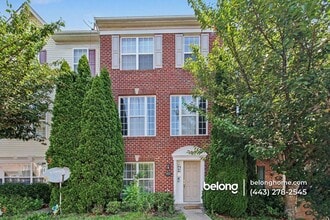 Building Photo - 2532 Emerson Dr