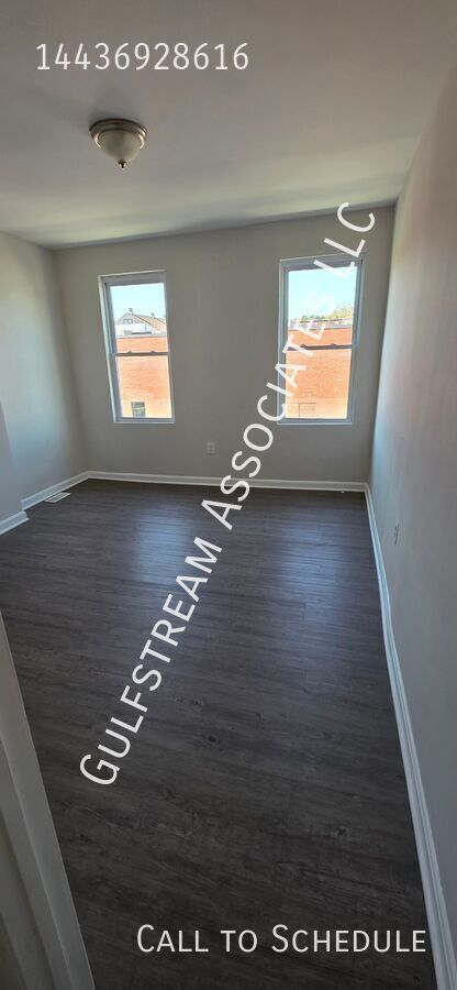 Photo - 2139 E Chase St Townhome