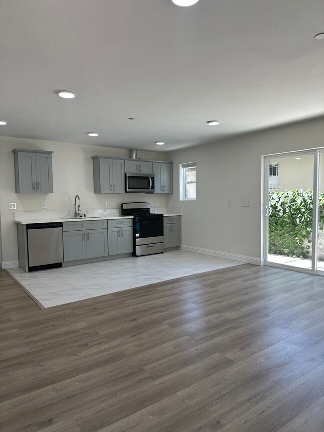 Foto del edificio - 818 E 21st St