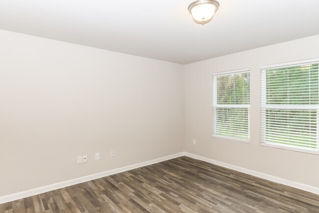 Foto del edificio - 1613 Pauli Dr