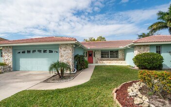 Building Photo - 1256 Mistletoe Ct