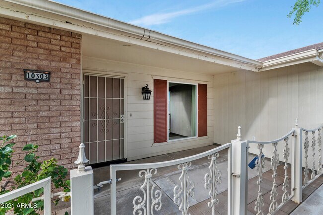 Foto del edificio - 10303 W Prairie Hills Cir