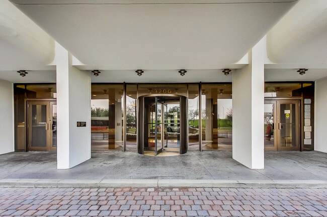 Building Photo - 3200 N Lake Shore Dr