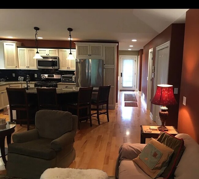 Foto del edificio - 5205 Chestnut Ct