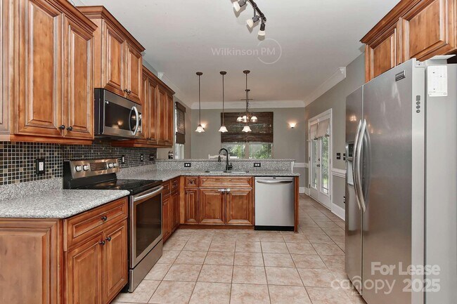 Building Photo - 13835 Cedar Pond Cir