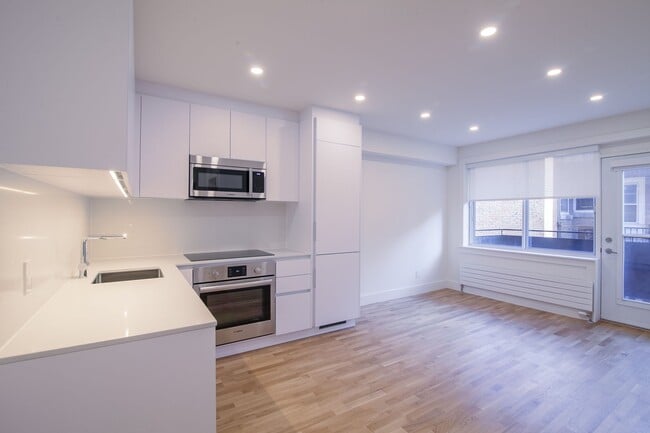 Photo du bâtiment - 4390 Grand Blvd.