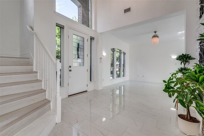 Building Photo - 7417 Marigold Dr